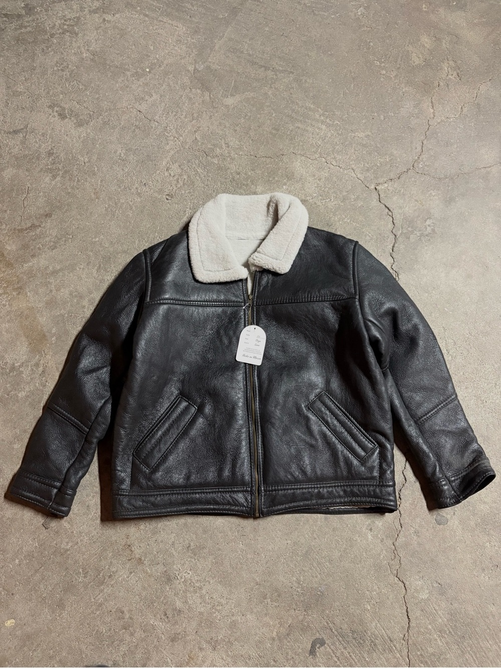 Exclusive sheep men’s black leather shearling - lined zip bomber jacket size 44